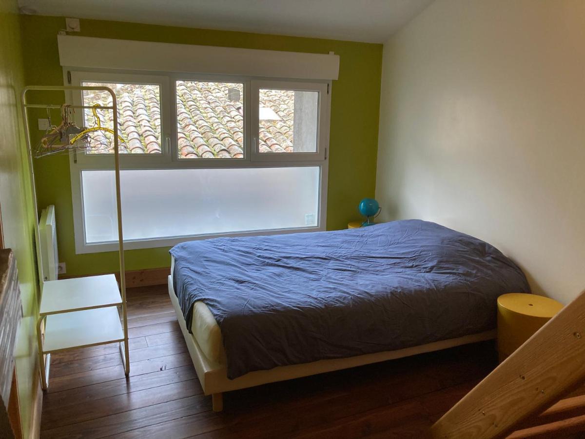 La Mezzanine Apartment Satillieu Bagian luar foto