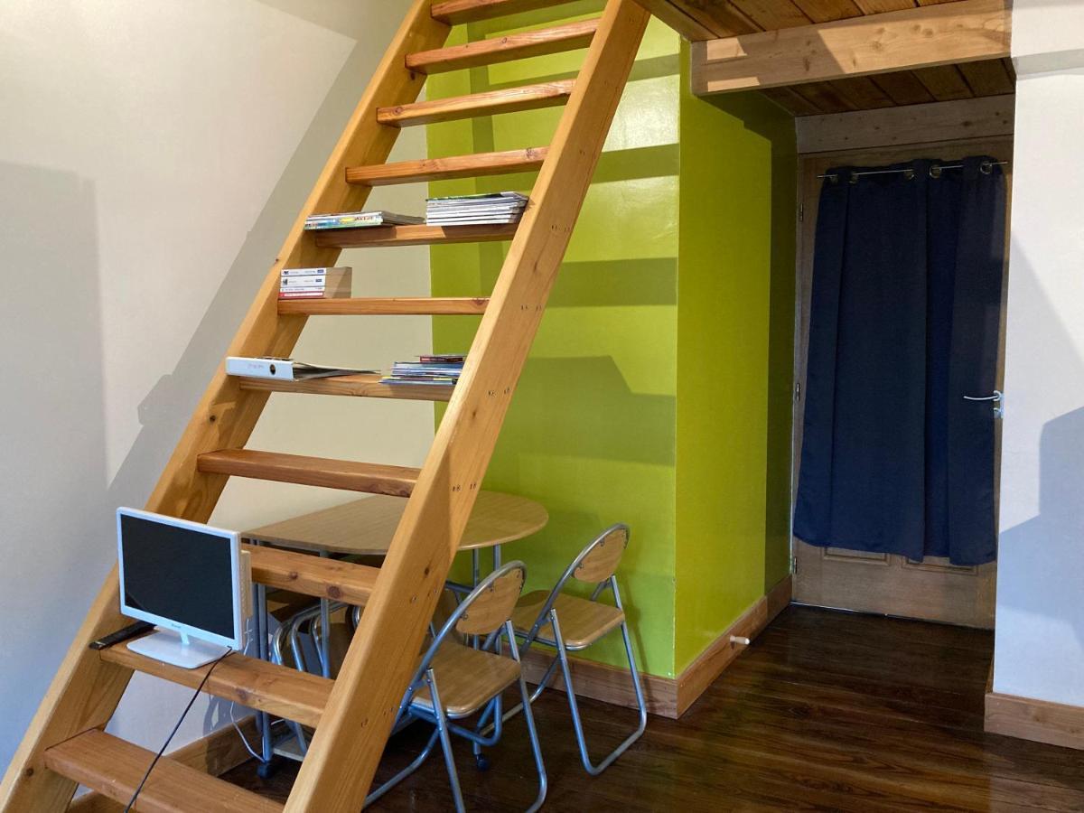 La Mezzanine Apartment Satillieu Bagian luar foto