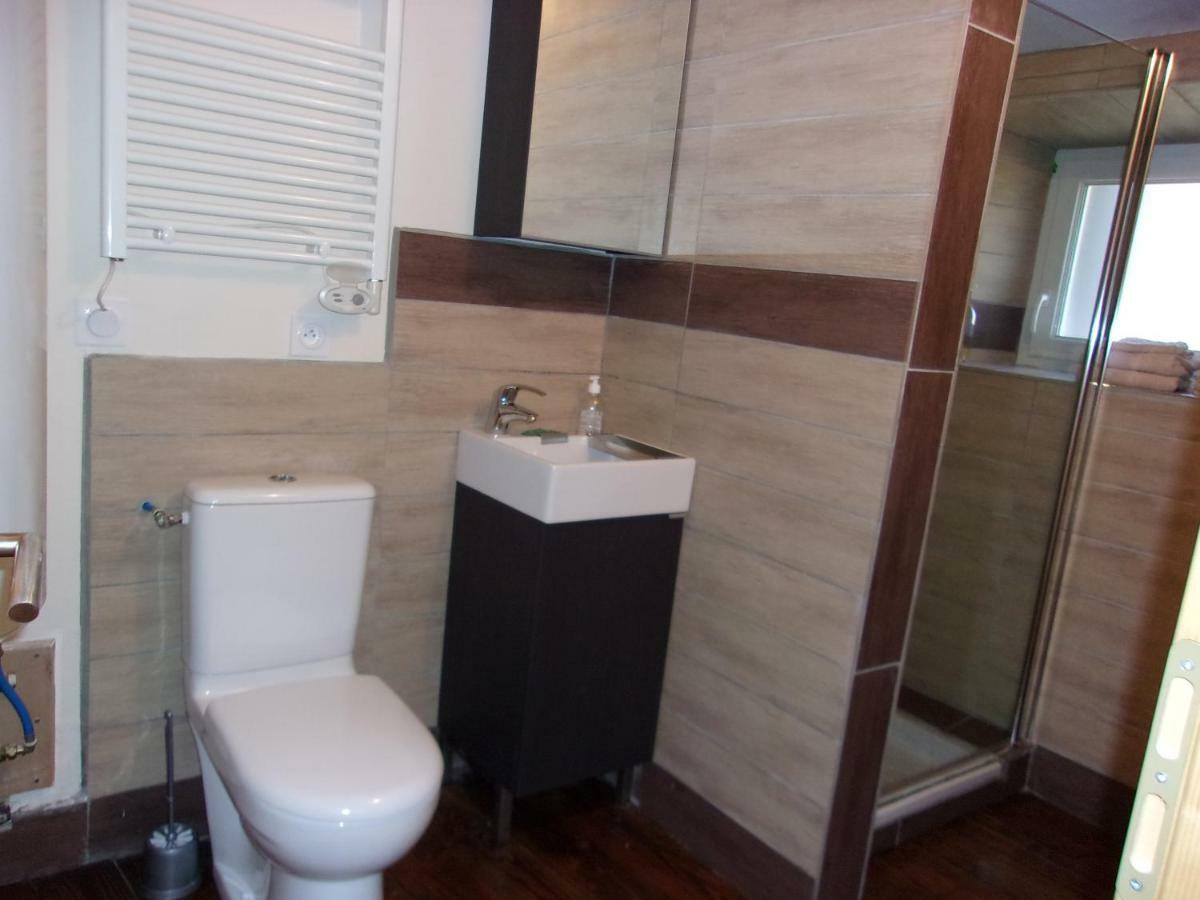 La Mezzanine Apartment Satillieu Bagian luar foto
